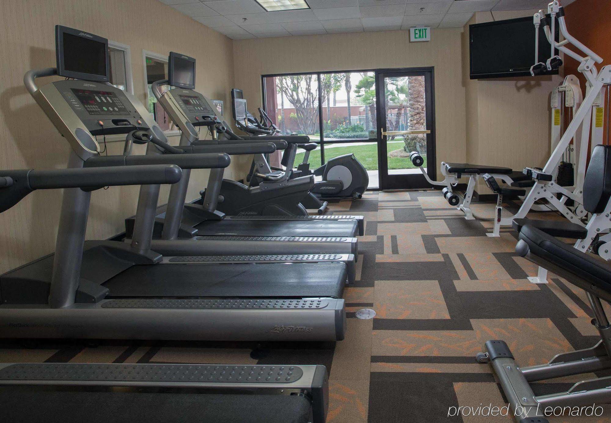 Courtyard Los Angeles Burbank Airport Екстериор снимка