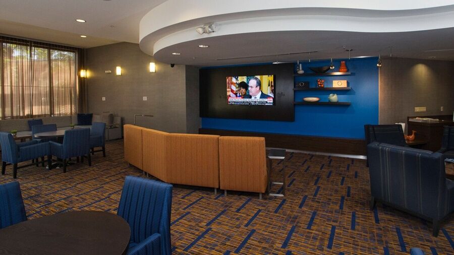 Courtyard Los Angeles Burbank Airport Екстериор снимка